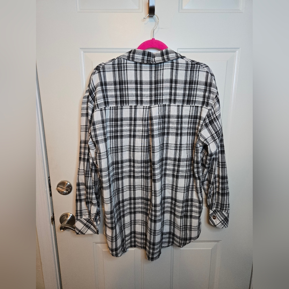 Source Unknown Black and White Plaid Button Down Shirt - Picture 2 of 3
